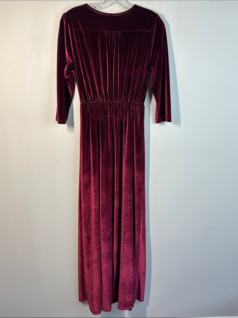 Baltic Born Sophia Half Sleeve Velvet Maxi Dress in Mulberry Red Size S - Picture 3 of 12